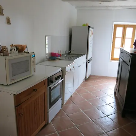 Dans Les Alpes De Haute-provence Holiday home