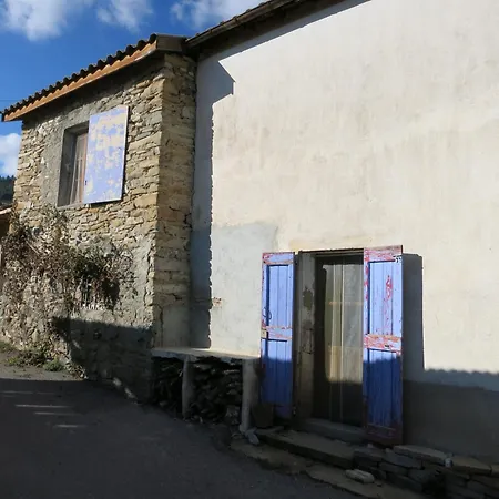 Dans Les Alpes De Haute-provence Holiday home Clumanc