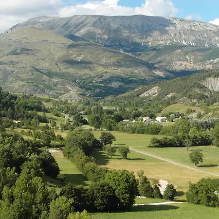 Dans Les Alpes De Haute-provence Holiday home *